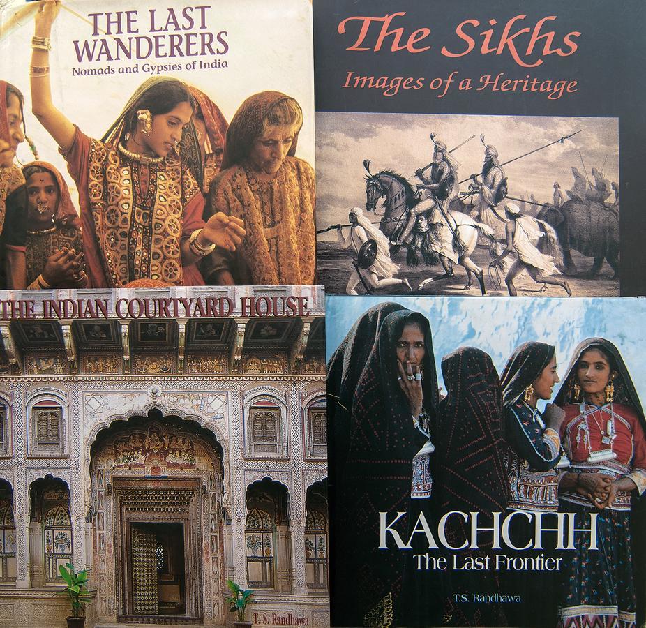 Haveli Hauz Khas Bed & Breakfast New Delhi Ngoại thất bức ảnh